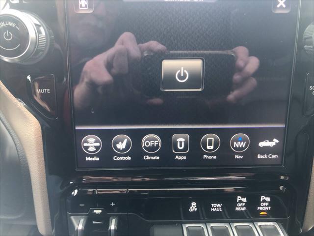 2019 Ram 1500 Laramie Crew Cab 4x4 57 Box