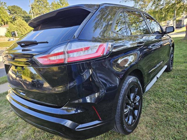 2022 Ford Edge SE