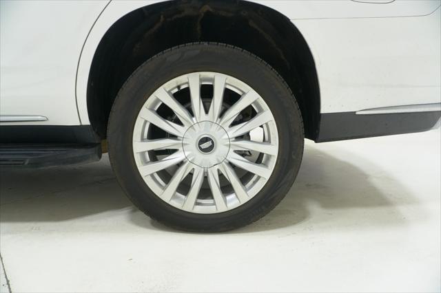 2024 Cadillac Escalade 2WD Luxury
