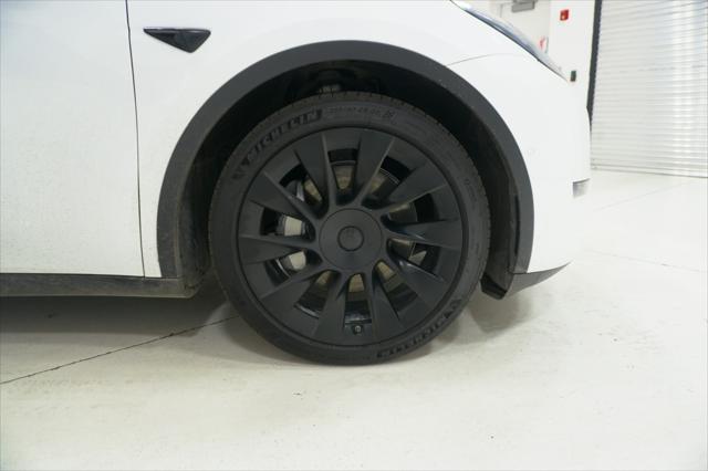 2022 Tesla Model Y Long Range Dual Motor All-Wheel Drive