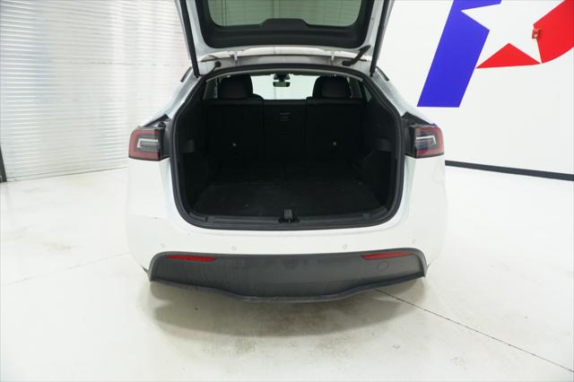 2022 Tesla Model Y Long Range Dual Motor All-Wheel Drive