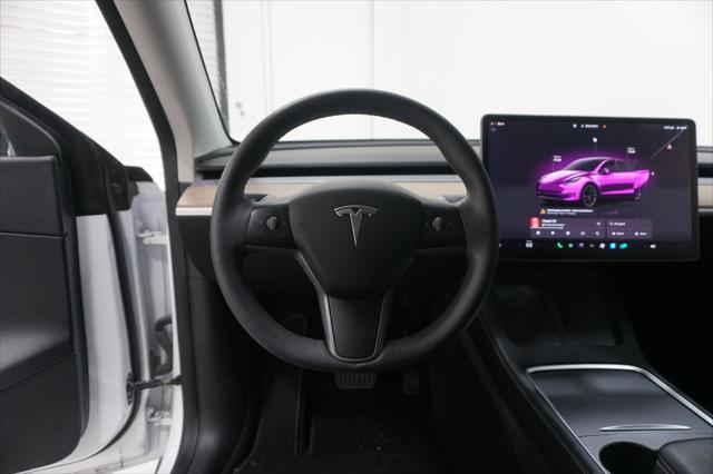2022 Tesla Model Y Long Range Dual Motor All-Wheel Drive