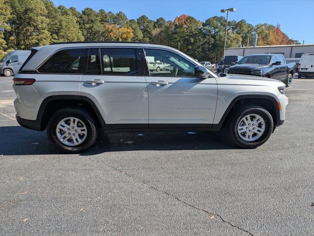 2025 Jeep Grand Cherokee GRAND CHEROKEE LAREDO 4X2 2025 Jeep Grand Cherokee GRAND CHEROKEE LAREDO 4X2