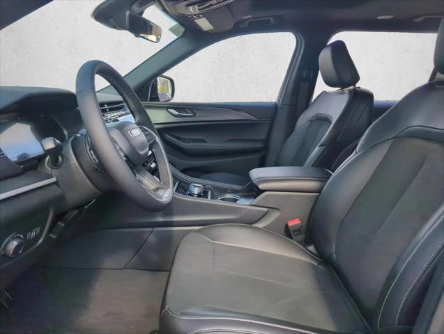 2025 Jeep Grand Cherokee GRAND CHEROKEE ALTITUDE X 4X2