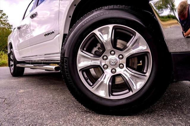 2022 RAM 1500 Laramie Crew Cab 4x4 57 Box 2022 RAM 1500 Laramie Crew Cab 4x4 57 Box