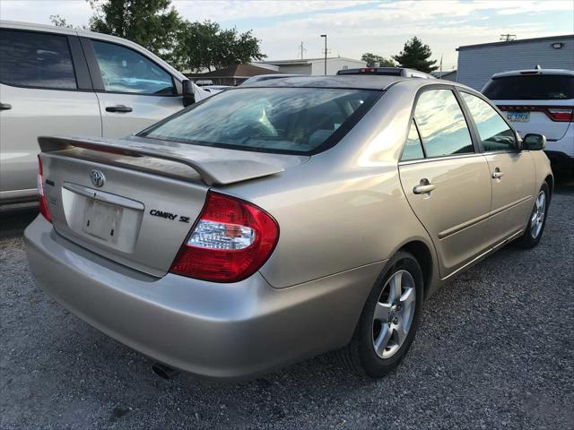 2004 Toyota Camry SE