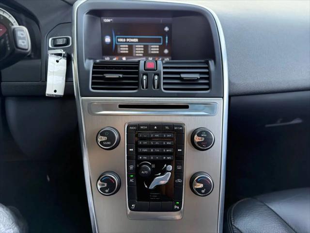 2012 Volvo XC60 T6 R-Design