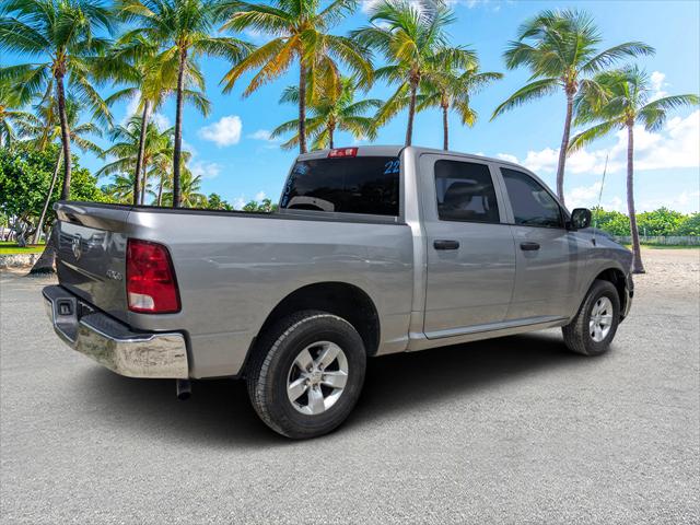 2022 RAM 1500 Classic SLT Crew Cab 4x4 57 Box 2022 RAM 1500 Classic SLT Crew Cab 4x4 57 Box