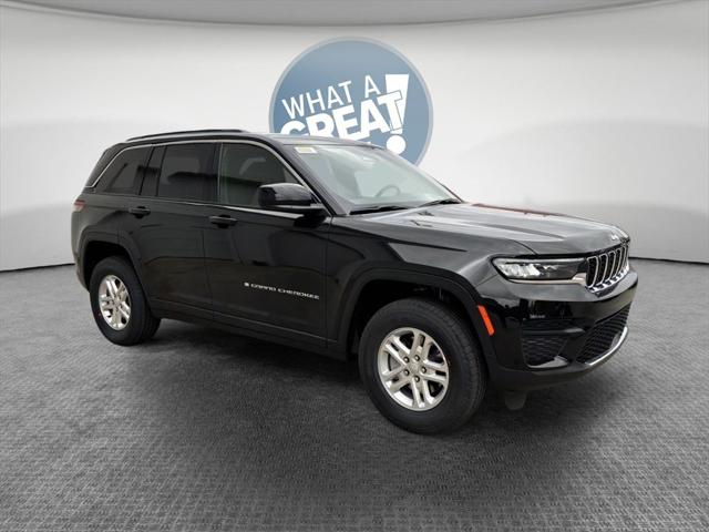 2025 Jeep Grand Cherokee GRAND CHEROKEE LAREDO 4X4 2025 Jeep Grand Cherokee GRAND CHEROKEE LAREDO 4X4