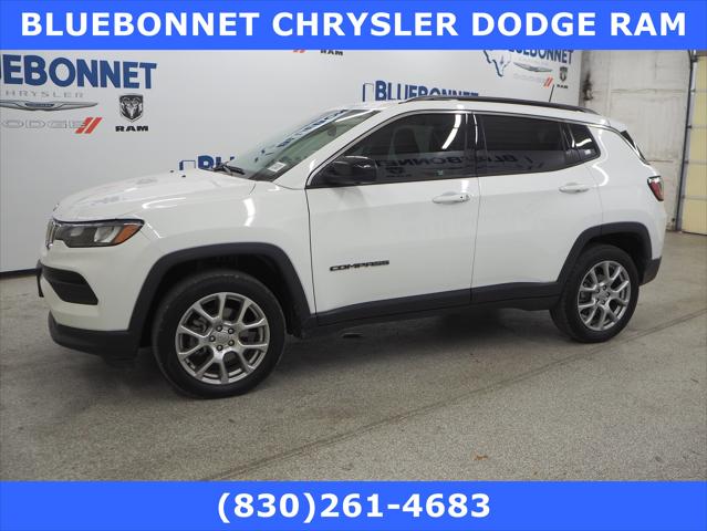 2022 Jeep Compass Latitude Lux 4x4 2022 Jeep Compass Latitude Lux 4x4