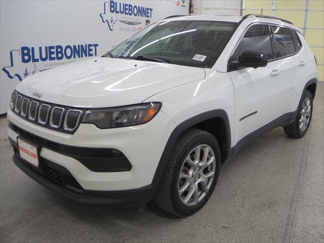 2022 Jeep Compass Latitude Lux 4x4 2022 Jeep Compass Latitude Lux 4x4