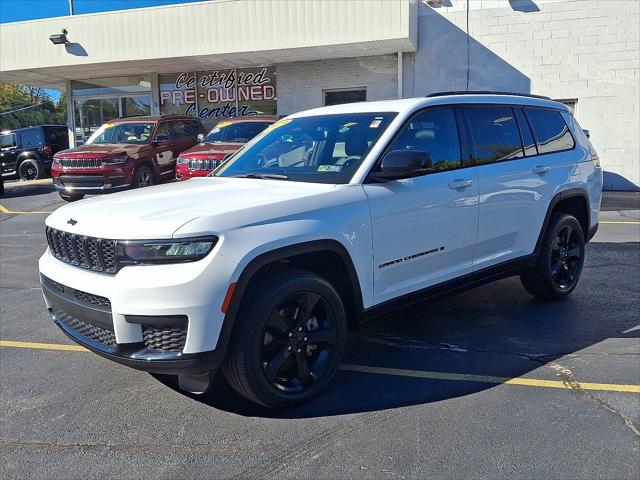 2023 Jeep Grand Cherokee L Altitude 4x4 2023 Jeep Grand Cherokee L Altitude 4x4