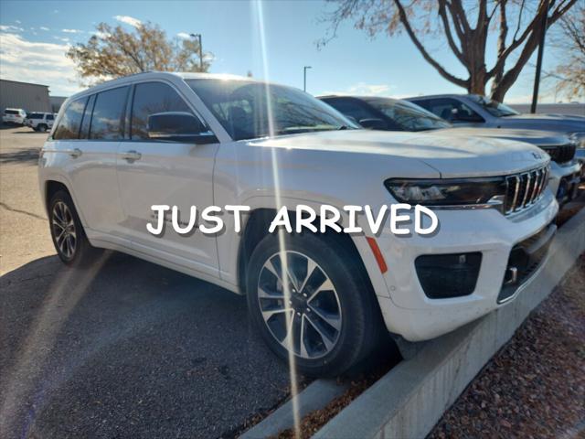 2022 Jeep Grand Cherokee Overland 4x4 2022 Jeep Grand Cherokee Overland 4x4
