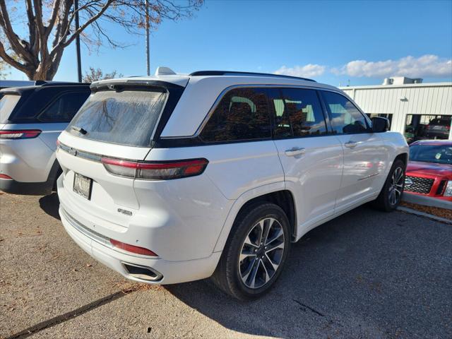 2022 Jeep Grand Cherokee Overland 4x4 2022 Jeep Grand Cherokee Overland 4x4