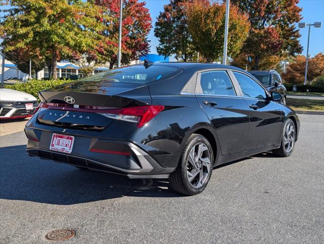 2024 Hyundai Elantra SEL 2024 Hyundai Elantra SEL