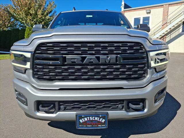 2022 RAM 2500 Big Horn Crew Cab 4x4 64 Box 2022 RAM 2500 Big Horn Crew Cab 4x4 64 Box