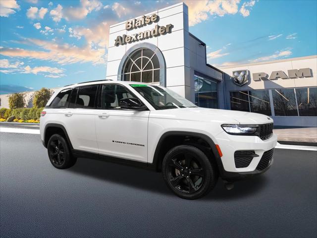 2023 Jeep Grand Cherokee Altitude 4x4