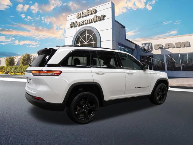 2023 Jeep Grand Cherokee Altitude 4x4