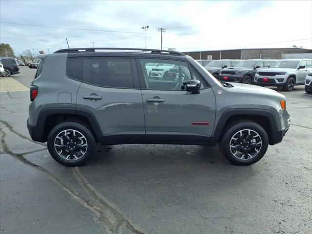 2023 Jeep Renegade Trailhawk 4x4