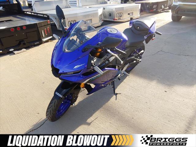 2025 Yamaha Yzf-R3 Base