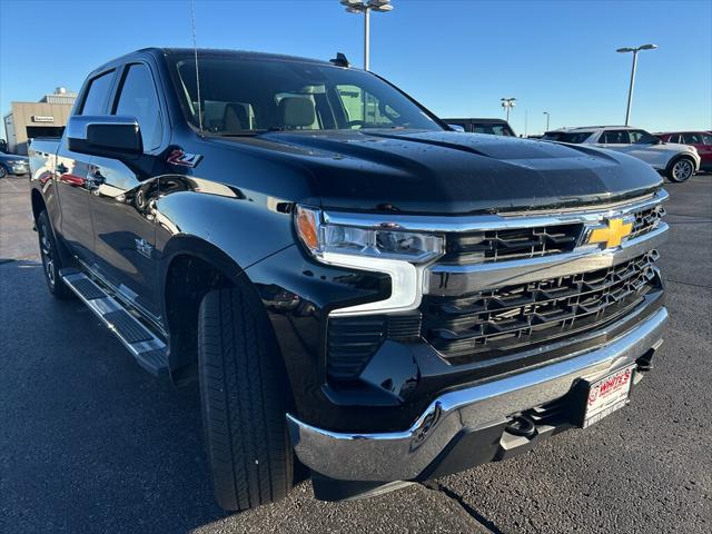 2024 Chevrolet Silverado 1500 4WD Crew Cab Short Bed LT