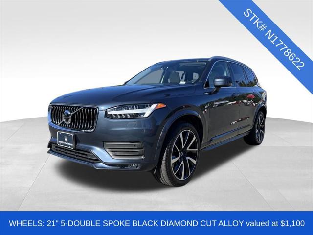2022 Volvo XC90 T6 Momentum 7 Passenger