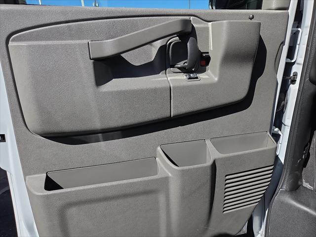2025 Chevrolet Express Passenger RWD 3500 Extended Wheelbase LS