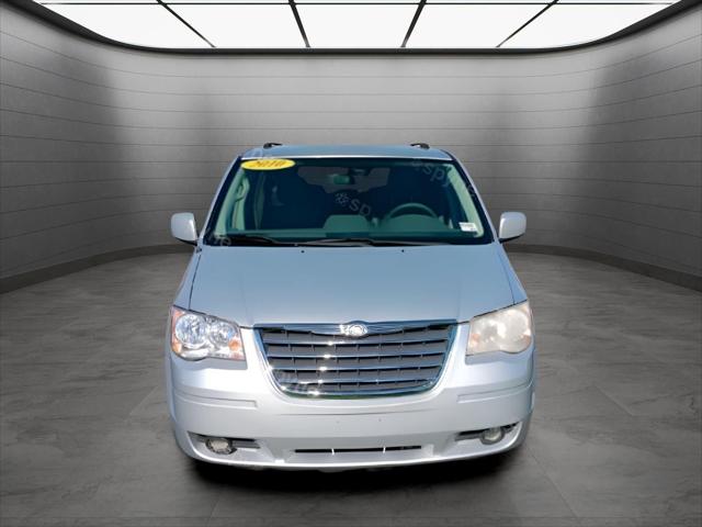 2010 Chrysler Town and Country Touring 2010 Chrysler Town and Country Touring