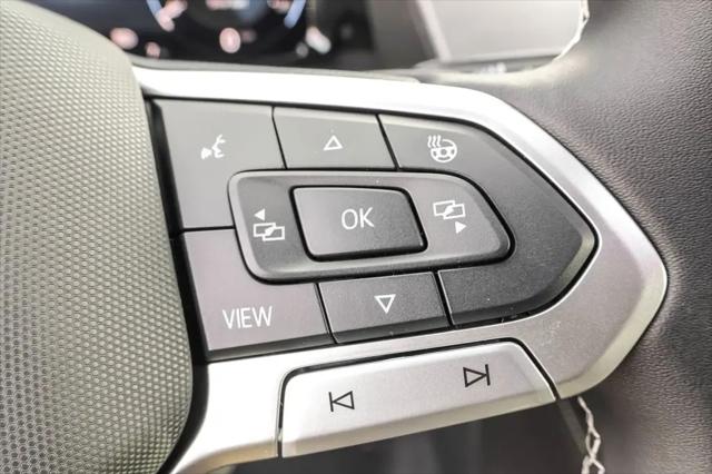 2026 Volkswagen Atlas Cross Sport SE with Technology
