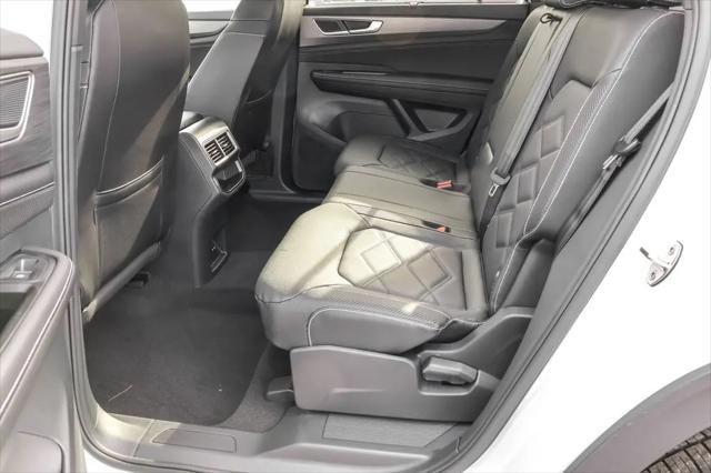 2026 Volkswagen Atlas Cross Sport SE with Technology