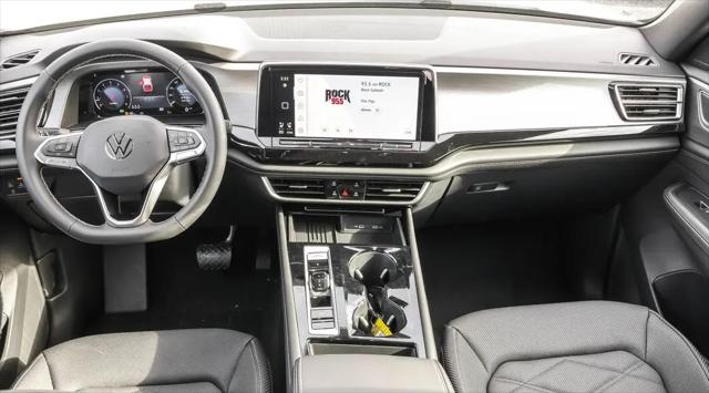 2026 Volkswagen Atlas Cross Sport SE with Technology