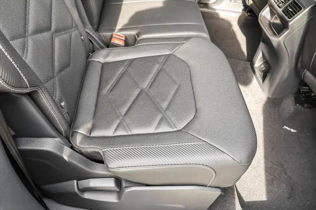 2026 Volkswagen Atlas Cross Sport SE with Technology