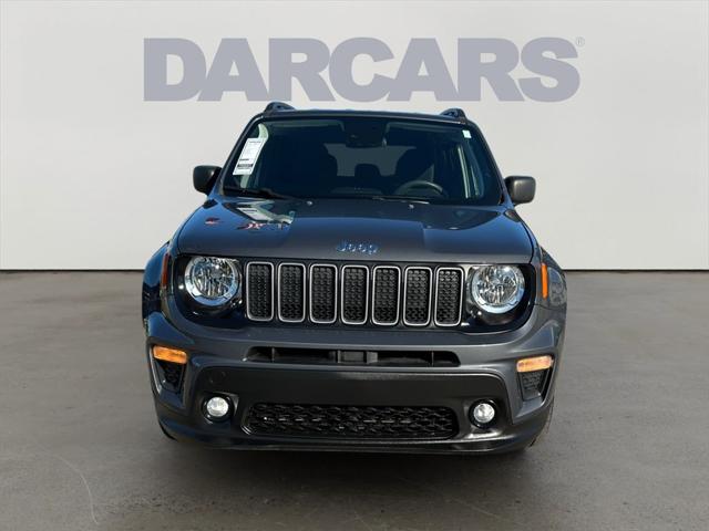 2022 Jeep Renegade Latitude 4x4 2022 Jeep Renegade Latitude 4x4