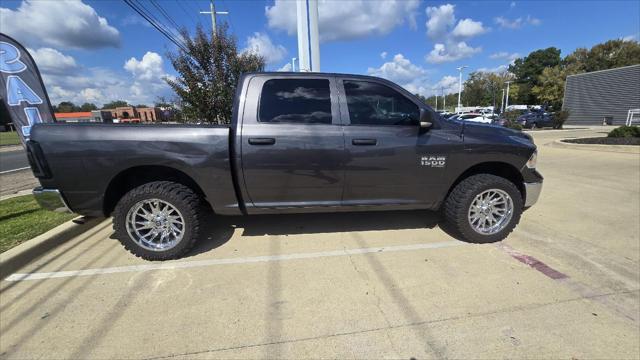 2023 RAM 1500 Classic Tradesman Crew Cab 4x4 57 Box 2023 RAM 1500 Classic Tradesman Crew Cab 4x4 57 Box