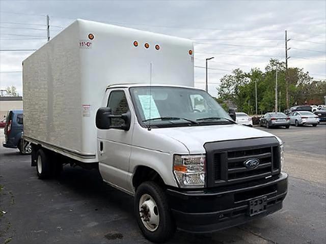 2024 Ford E-450 Cutaway Base for sale in Hamilton, OH