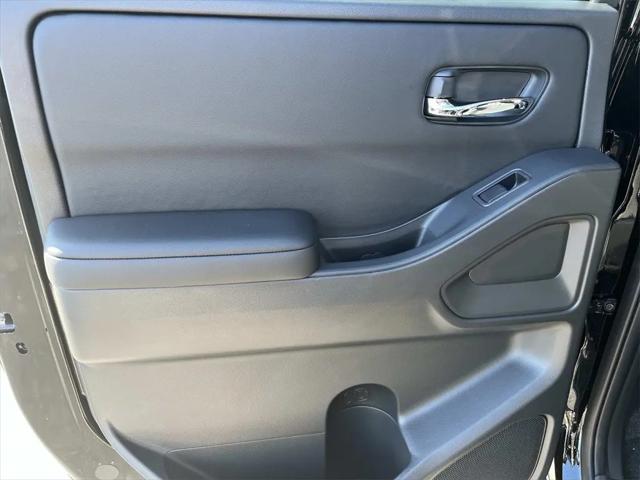 2026 Nissan Frontier Crew Cab SV 4x2
