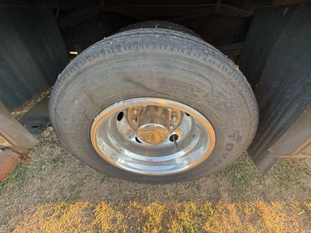 2006 Ford F-53 XL