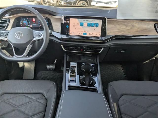 2026 Volkswagen Atlas SE with Technology