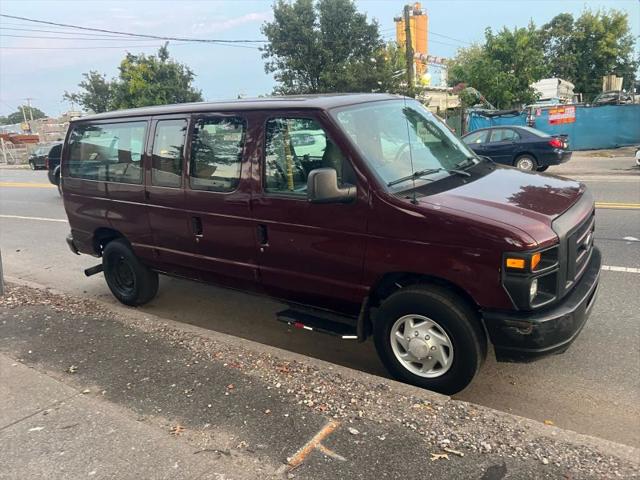 2010 Ford E350 Base