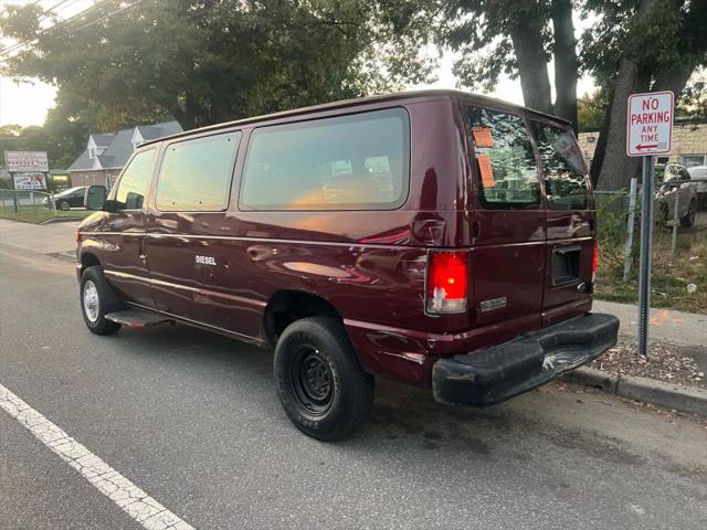 2010 Ford E350 Base
