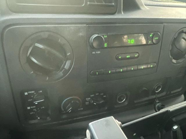 2010 Ford E350 Base