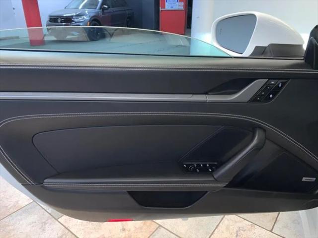 2020 Porsche 911 Carrera 4S Cabriolet