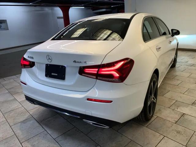 2022 Mercedes-Benz A 220 4MATIC