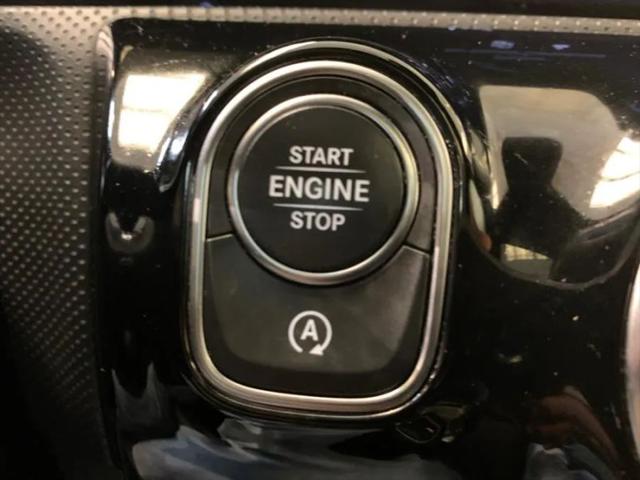 2022 Mercedes-Benz A 220 4MATIC