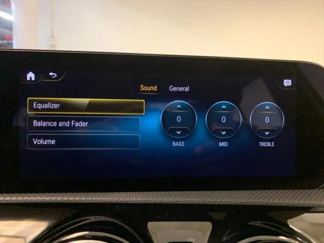 2022 Mercedes-Benz A 220 4MATIC
