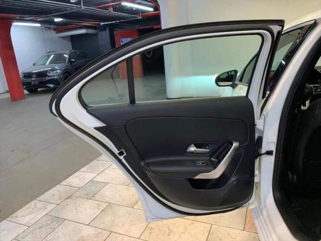 2022 Mercedes-Benz A 220 4MATIC