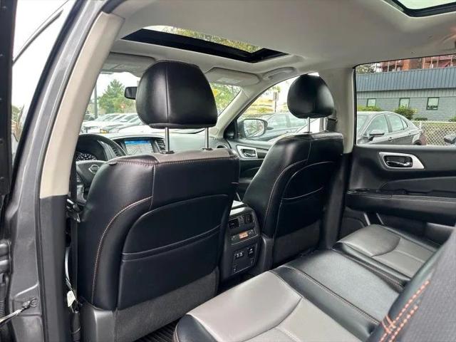 2020 Nissan Pathfinder SL 4WD