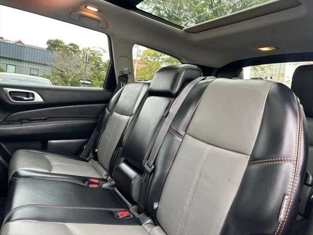 2020 Nissan Pathfinder SL 4WD