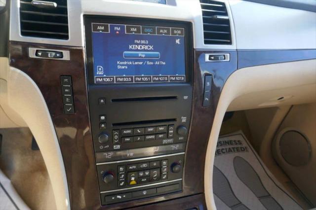 2008 Cadillac Escalade Standard