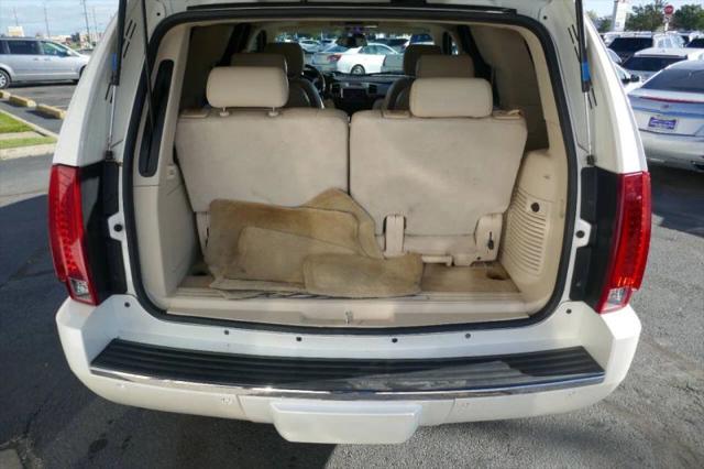 2008 Cadillac Escalade Standard